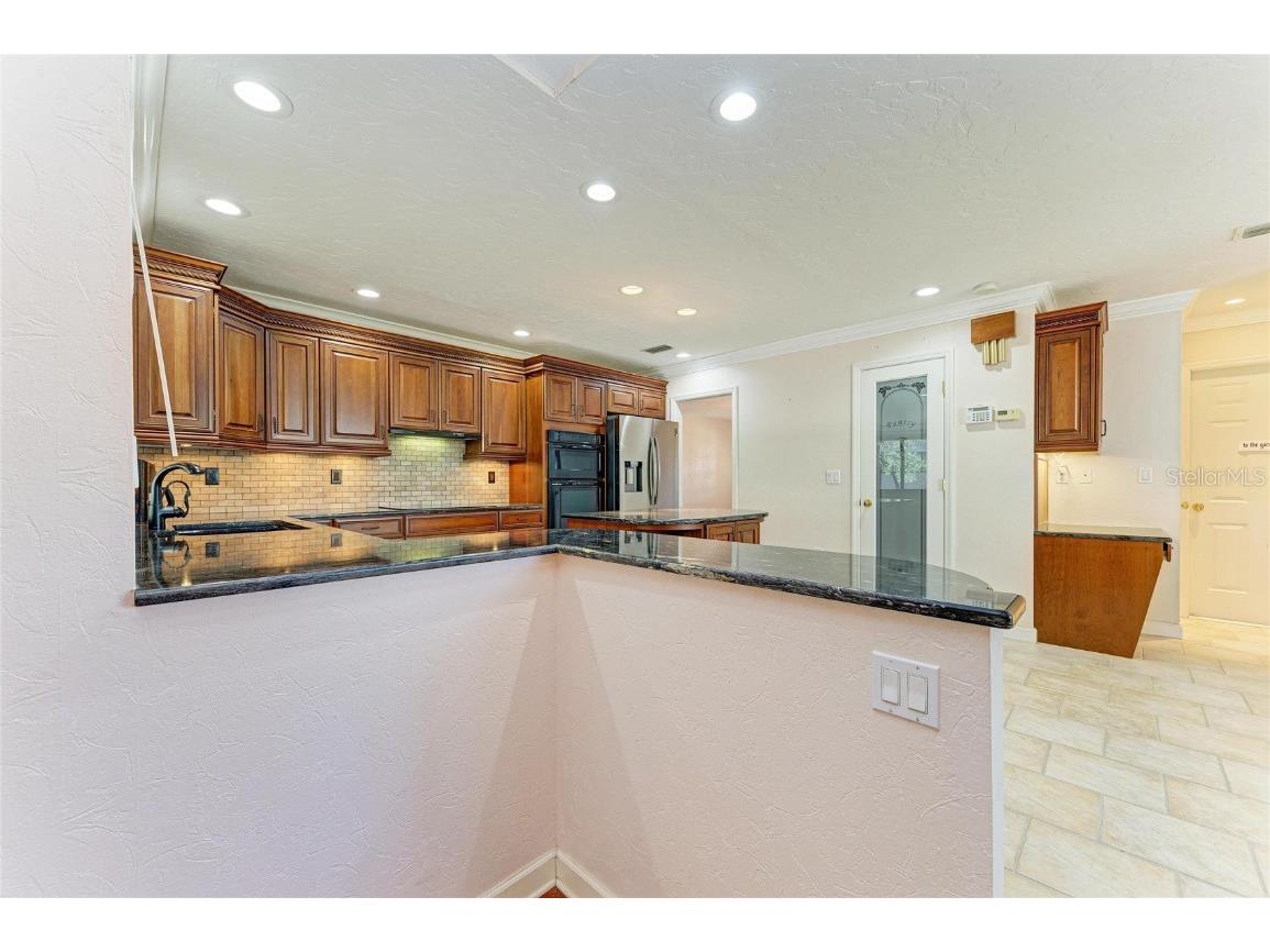5668 Country Lakes Drive Sarasota FL 34243 A4673090 image32