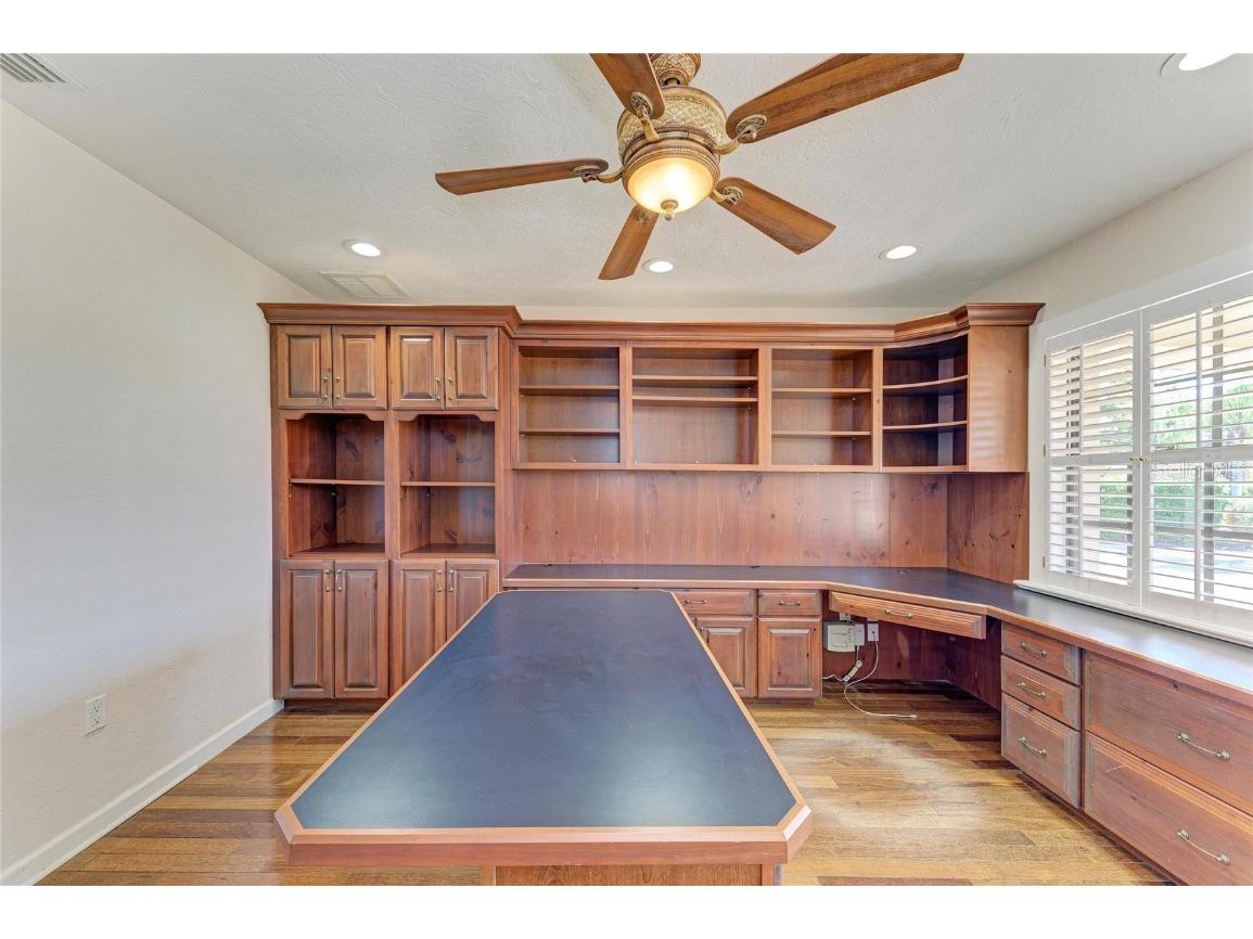 5668 Country Lakes Drive Sarasota FL 34243 A4673090 image47