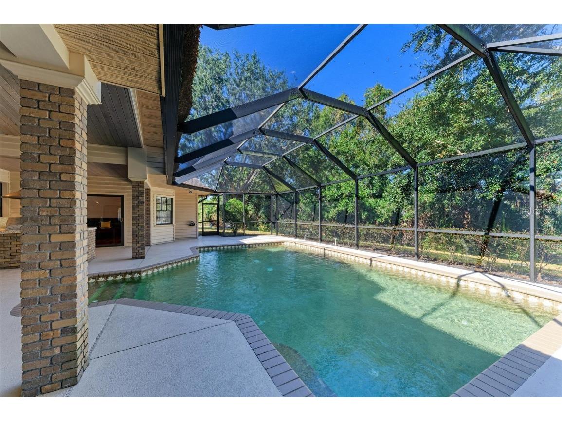 5668 Country Lakes Drive Sarasota FL 34243 A4673090 image59