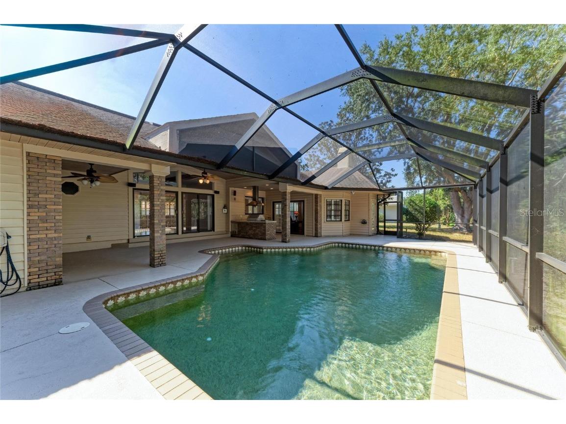 5668 Country Lakes Drive Sarasota FL 34243 A4673090 image60