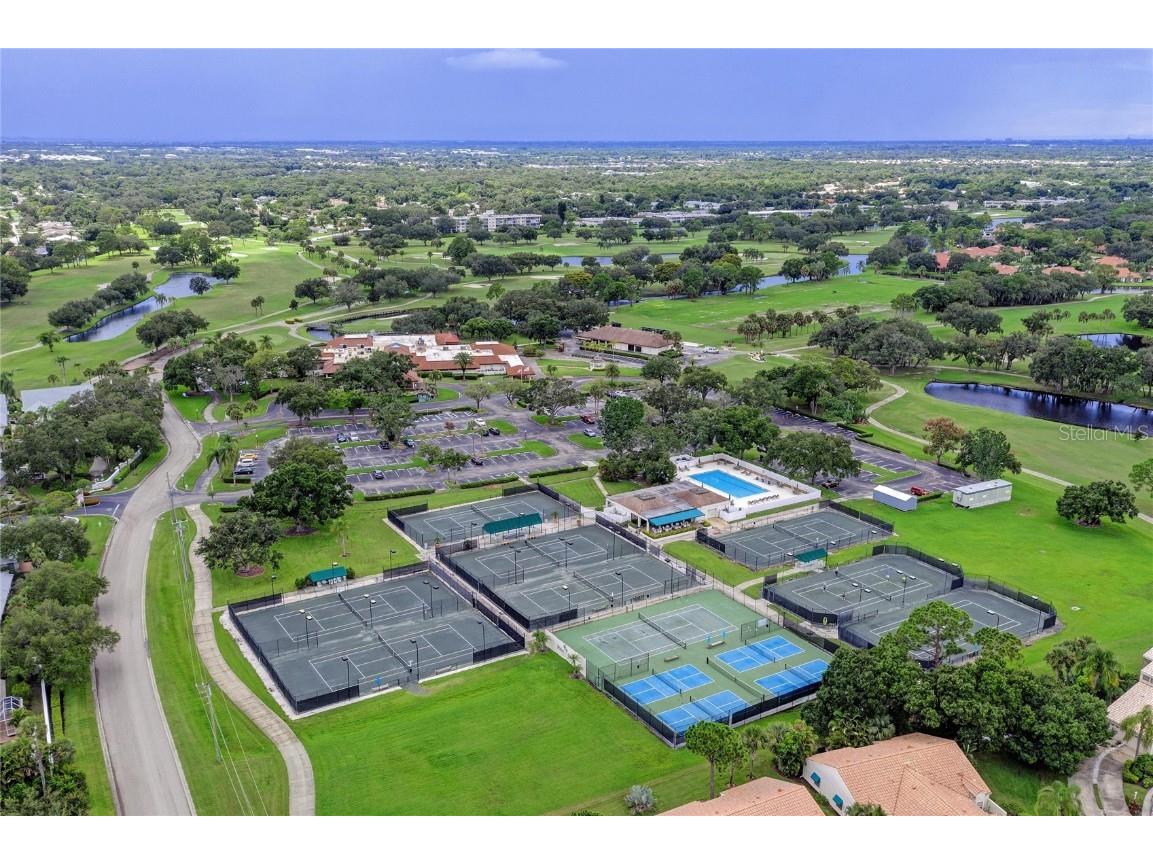 5668 Country Lakes Drive Sarasota FL 34243 A4673090 image69