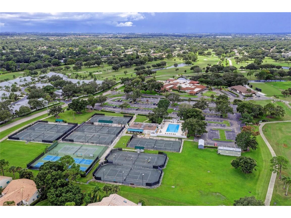 5668 Country Lakes Drive Sarasota FL 34243 A4673090 image70