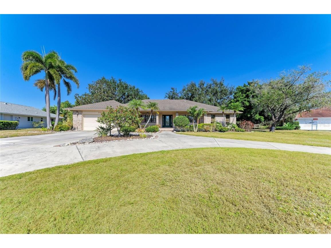 5668 Country Lakes Drive Sarasota FL 34243 A4673090 image8