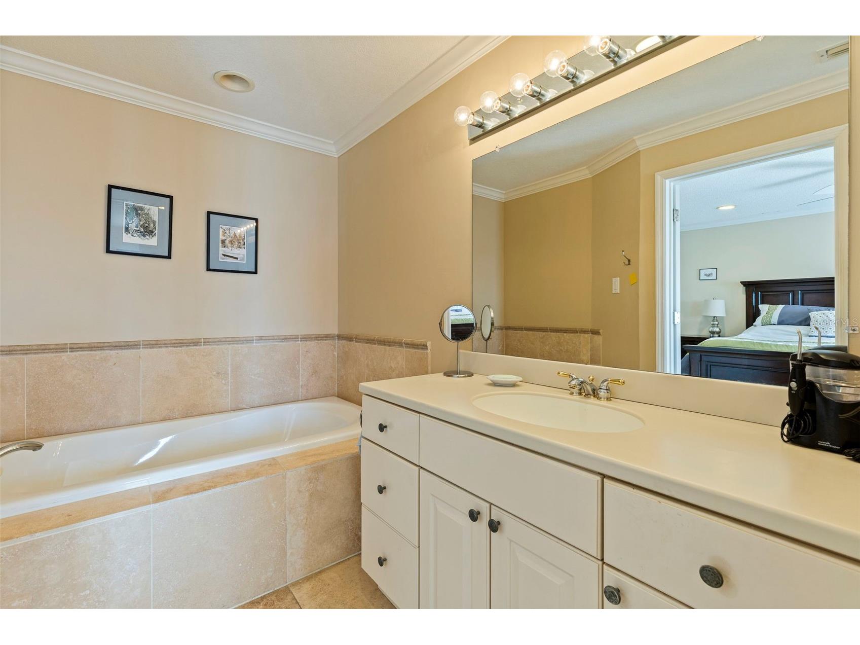 5668 Escondida Boulevard S Saint Petersburg FL 33715 TB8467736 image19