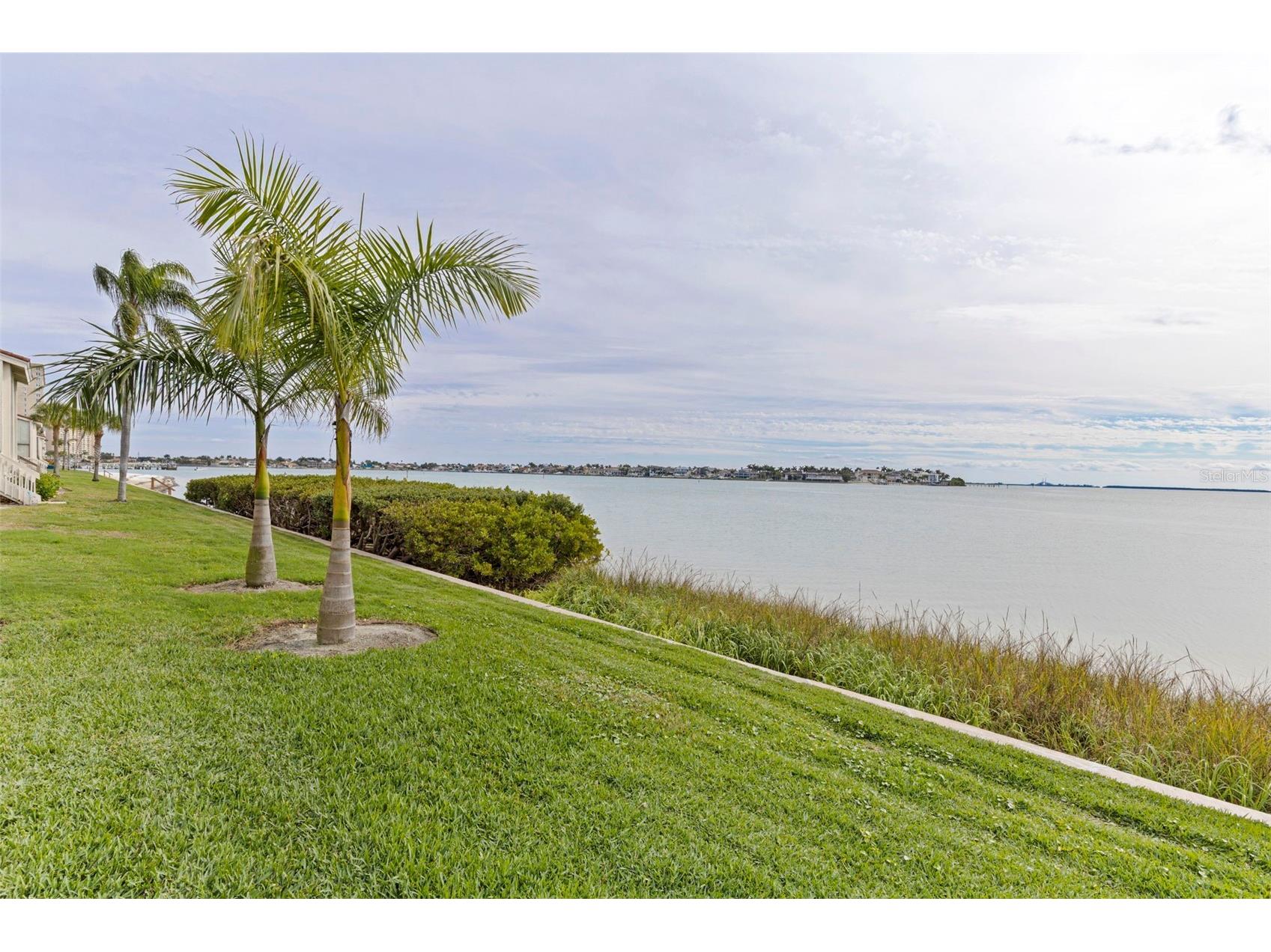 5668 Escondida Boulevard S Saint Petersburg FL 33715 TB8467736 image25