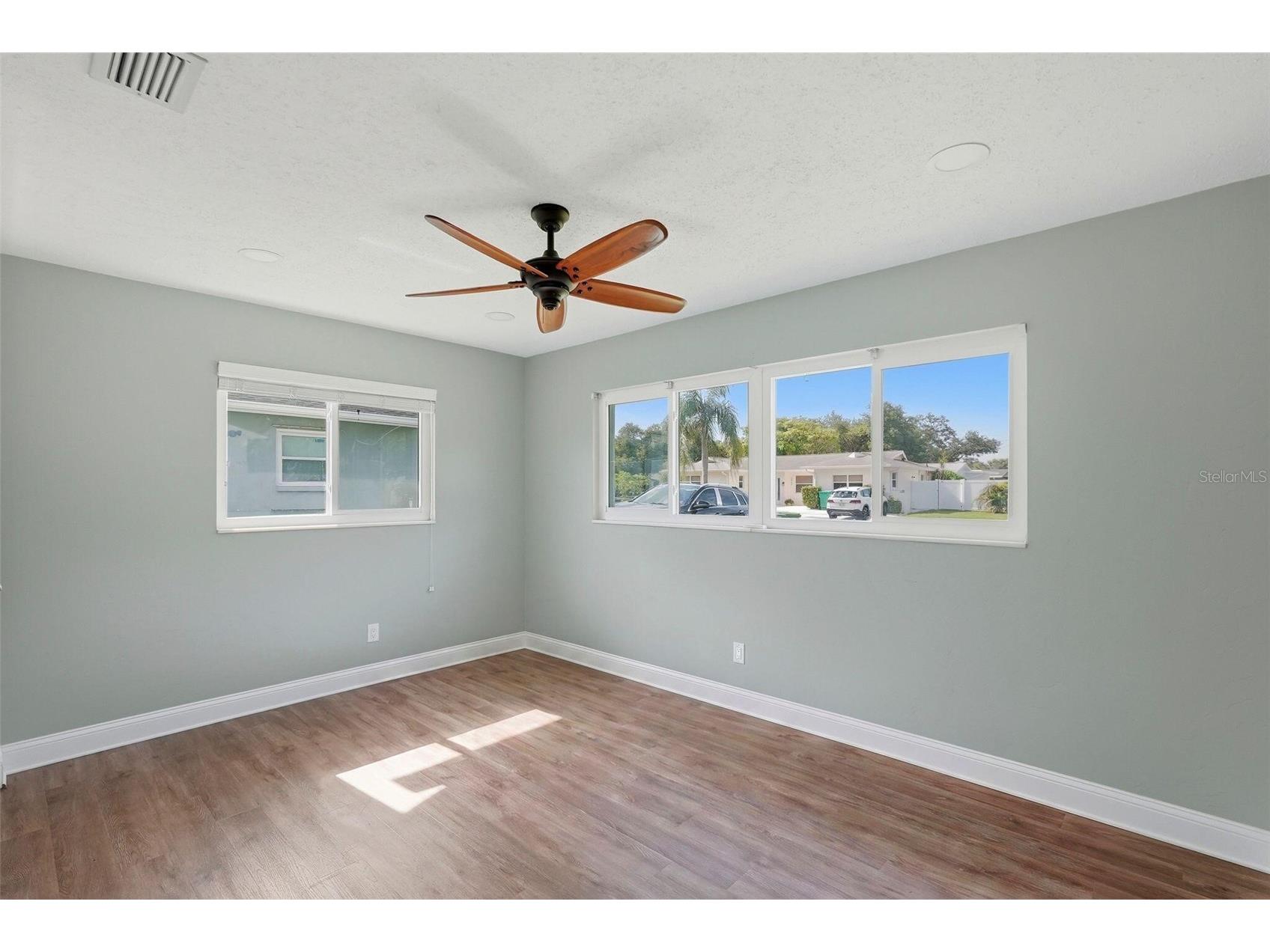 5669 45th Avenue N Kenneth City FL 33709 O6424851 image17
