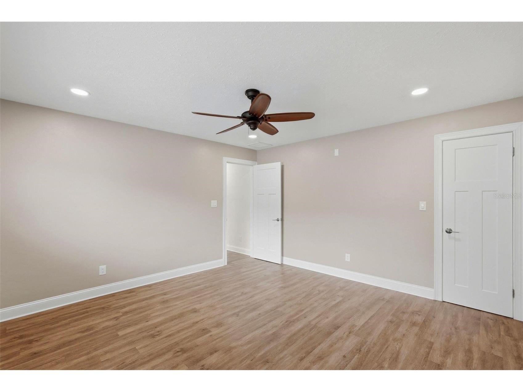 5669 45th Avenue N Kenneth City FL 33709 O6424851 image20