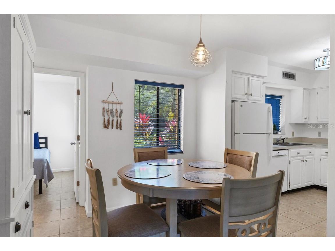 5669 Ashton Lake Drive #1 Sarasota FL 34231 A4645214 image12