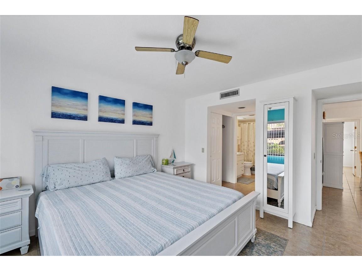 5669 Ashton Lake Drive #1 Sarasota FL 34231 A4645214 image14