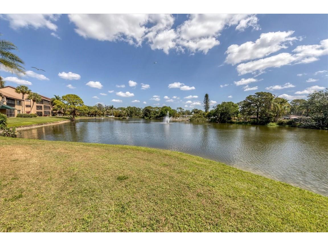 5669 Ashton Lake Drive #1 Sarasota FL 34231 A4645214 image22