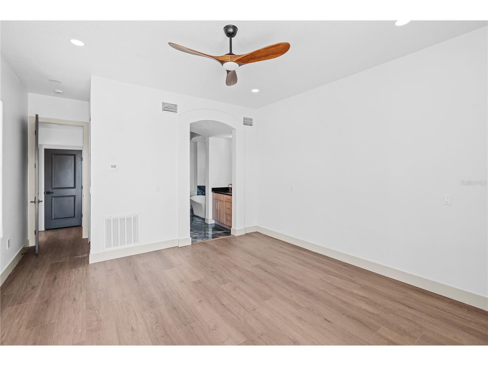 567 Baywood Drive S Dunedin FL 34698 TB8472730 image27