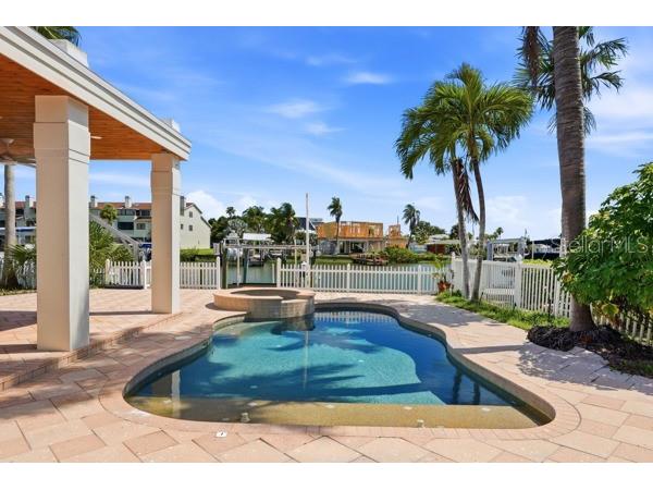 567 Baywood Drive S Dunedin FL 34698 TB8516915 image15