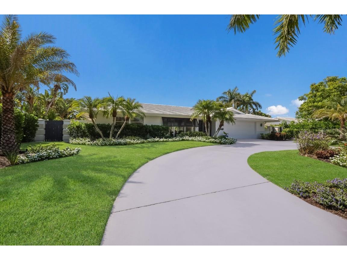 567 Bird Key Drive Sarasota FL 34236 A4579181 image1