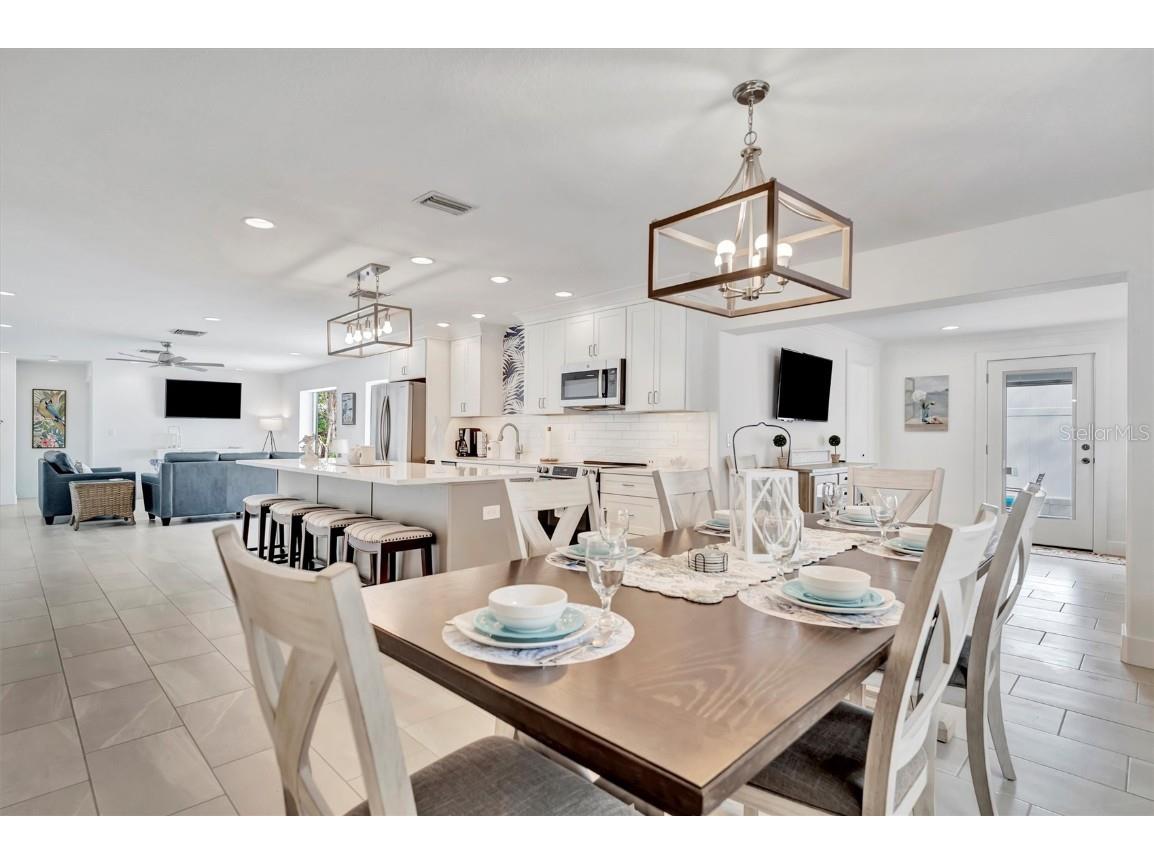 567 Venice Lane Sarasota FL 34242 A4670981 image20