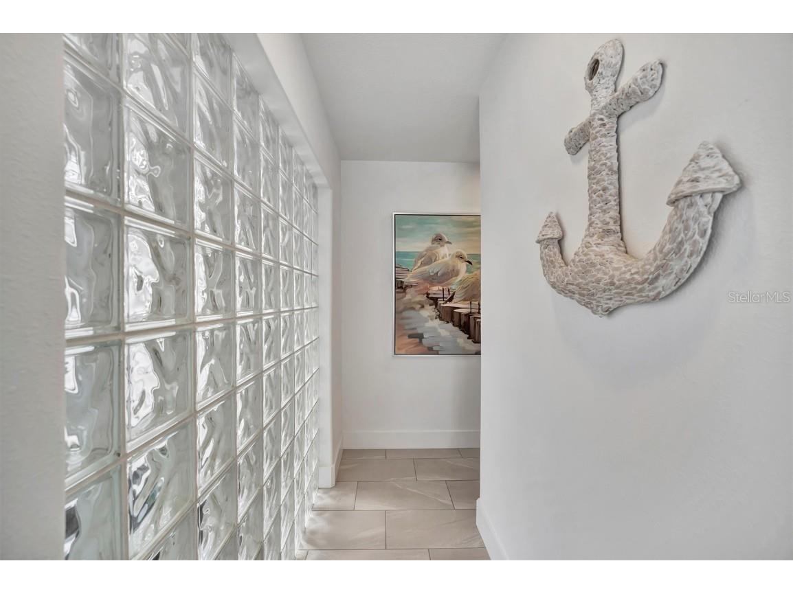 567 Venice Lane Sarasota FL 34242 A4670981 image26