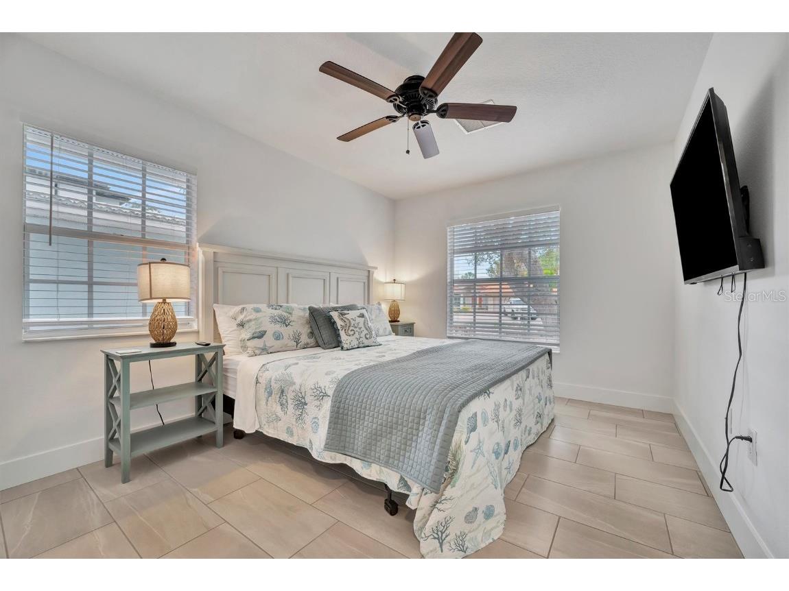 567 Venice Lane Sarasota FL 34242 A4670981 image27