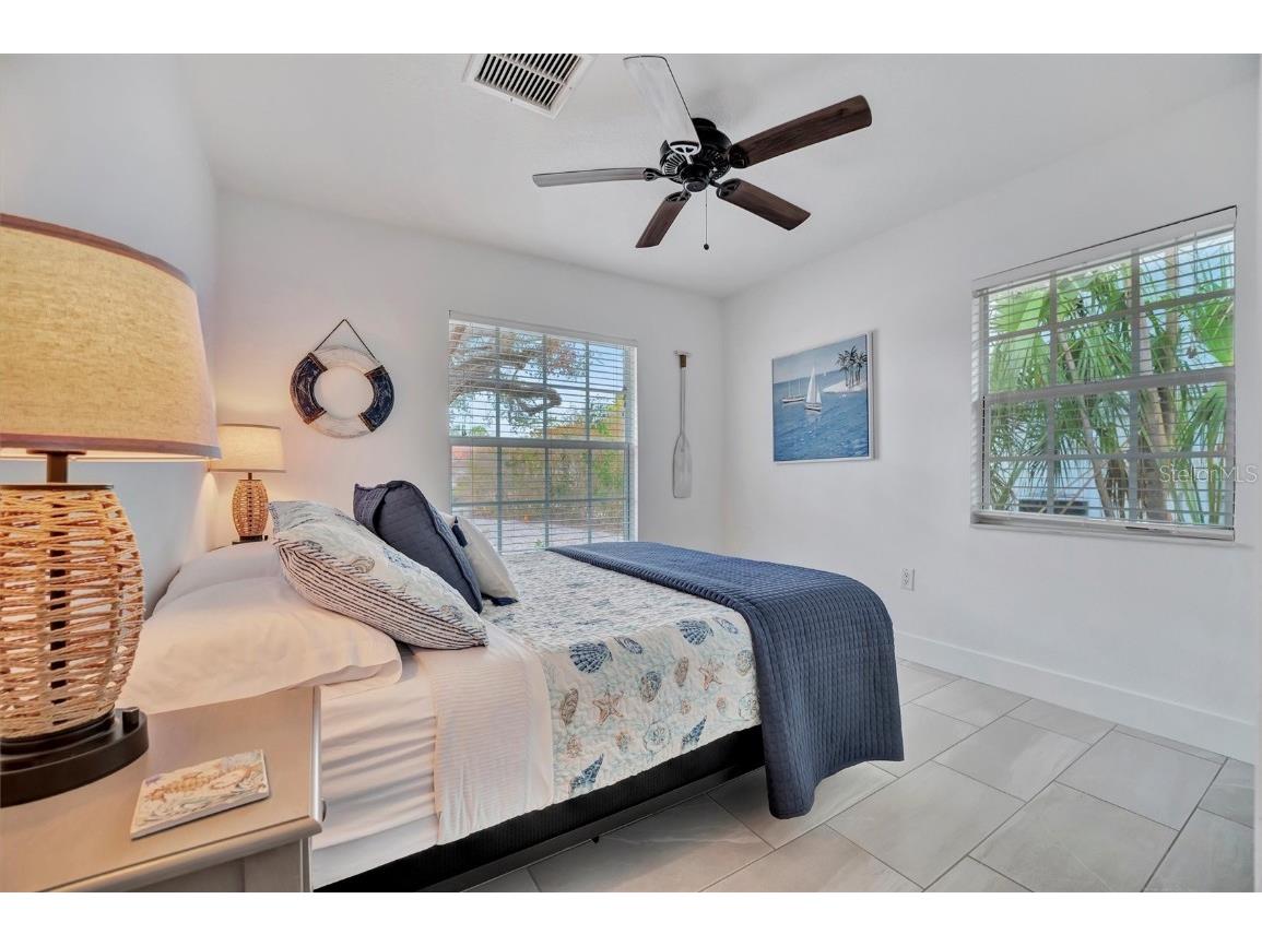 567 Venice Lane Sarasota FL 34242 A4670981 image29