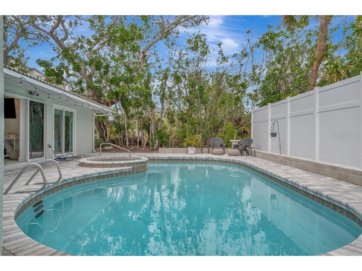 567 Venice Lane Sarasota FL 34242 A4670981 image31