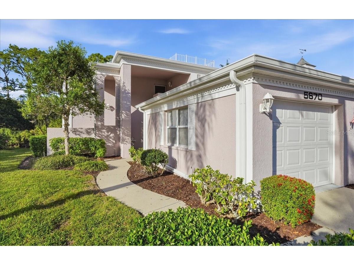 5670 Sheffield Greene Circle #72 Sarasota FL 34235 A4682991 image1