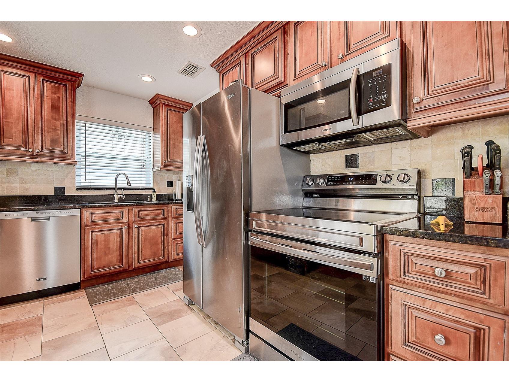 5672 62nd Way N Saint Petersburg FL 33709 TB8389774 image18
