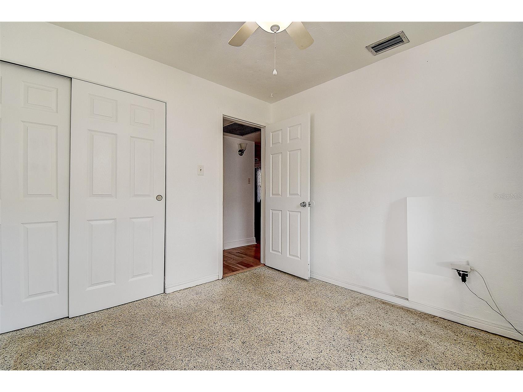 5672 62nd Way N Saint Petersburg FL 33709 TB8389774 image23
