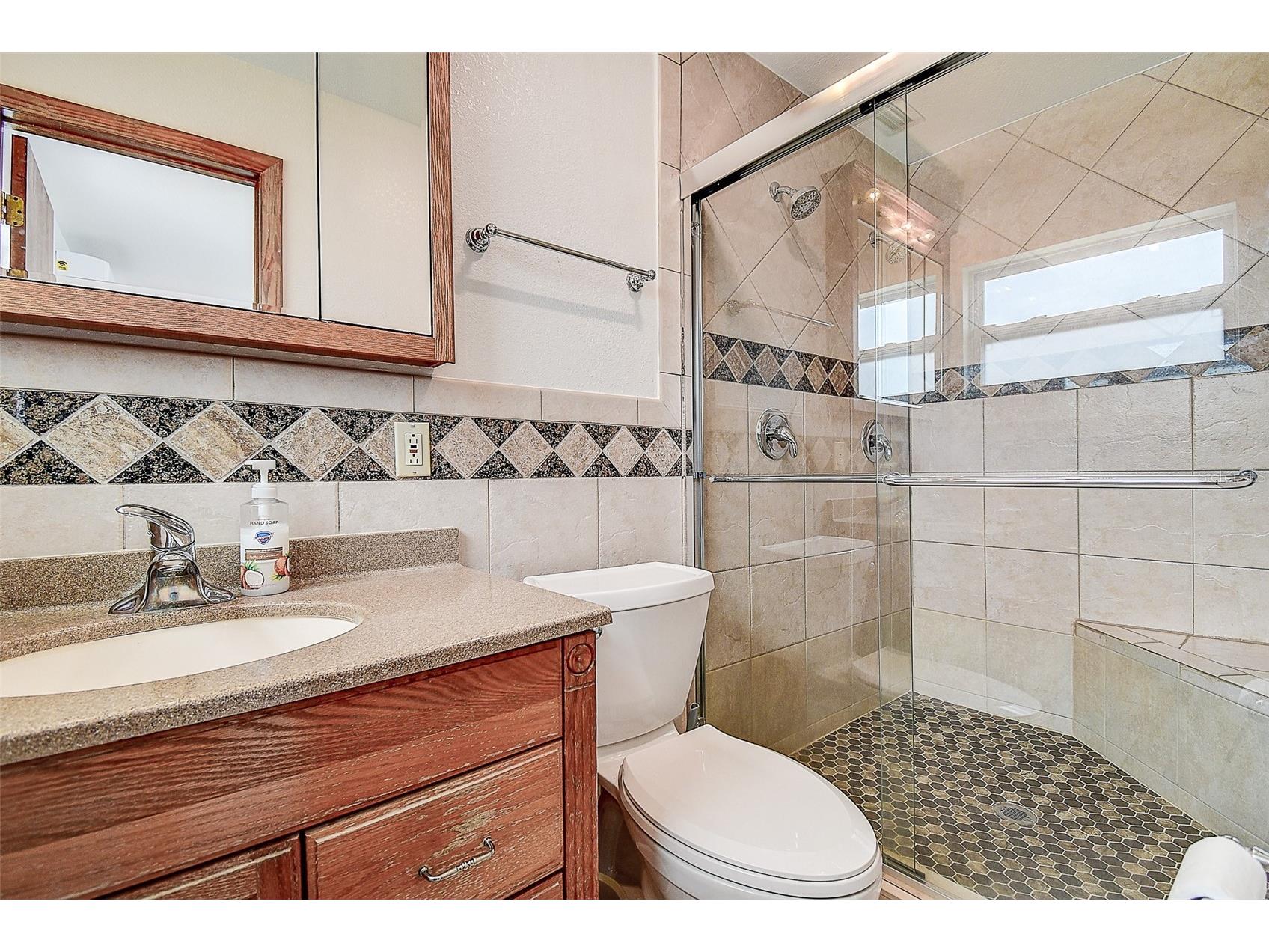 5672 62nd Way N Saint Petersburg FL 33709 TB8389774 image25