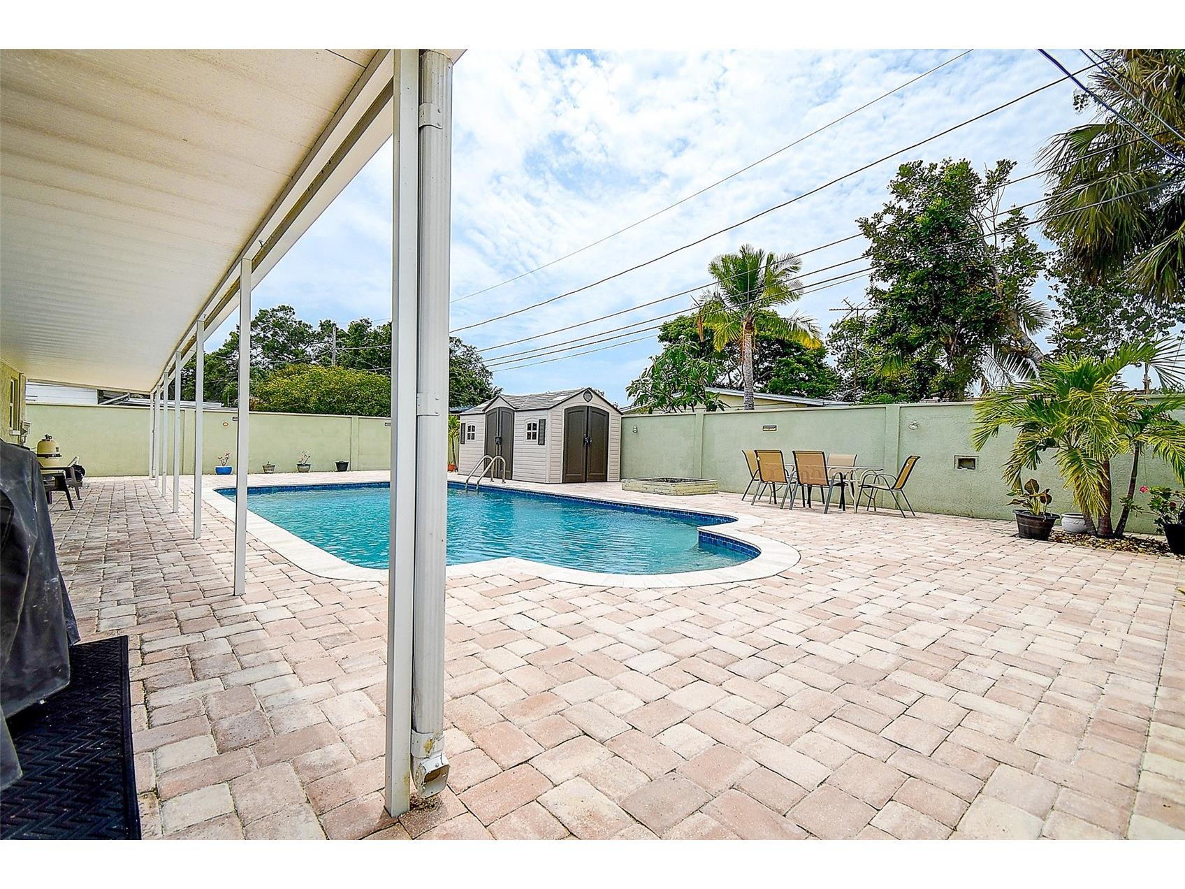 5672 62nd Way N Saint Petersburg FL 33709 TB8389774 image26