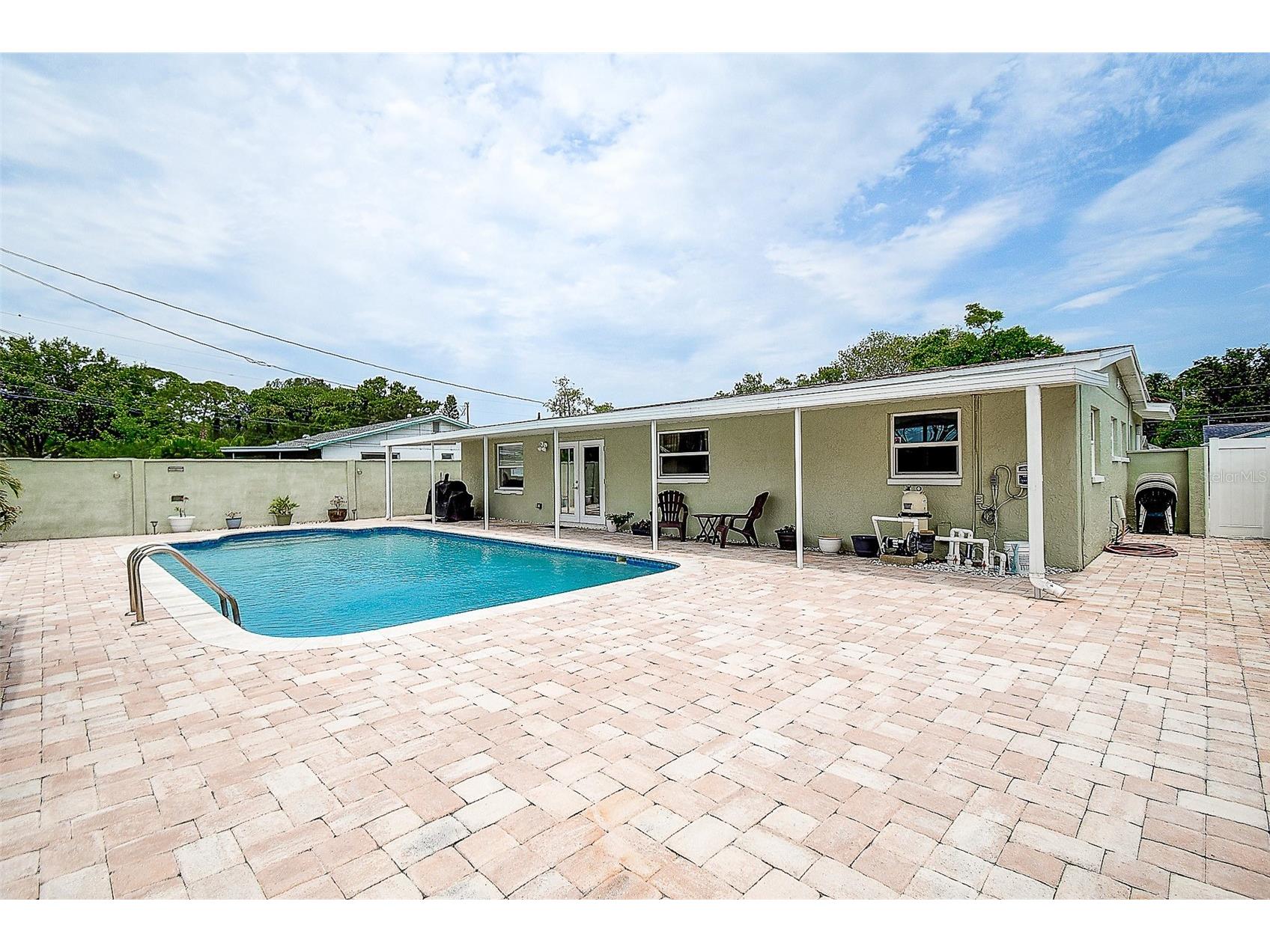 5672 62nd Way N Saint Petersburg FL 33709 TB8389774 image29