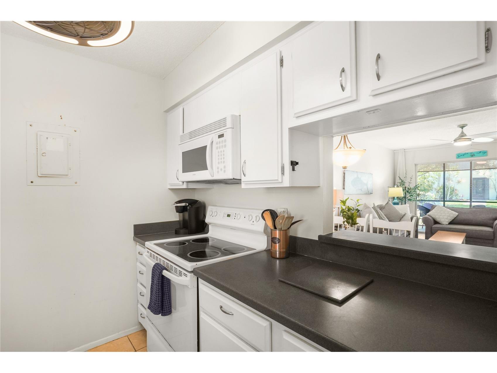 5673 Midnight Pass Road #201 Sarasota FL 34242 A4694956 image16