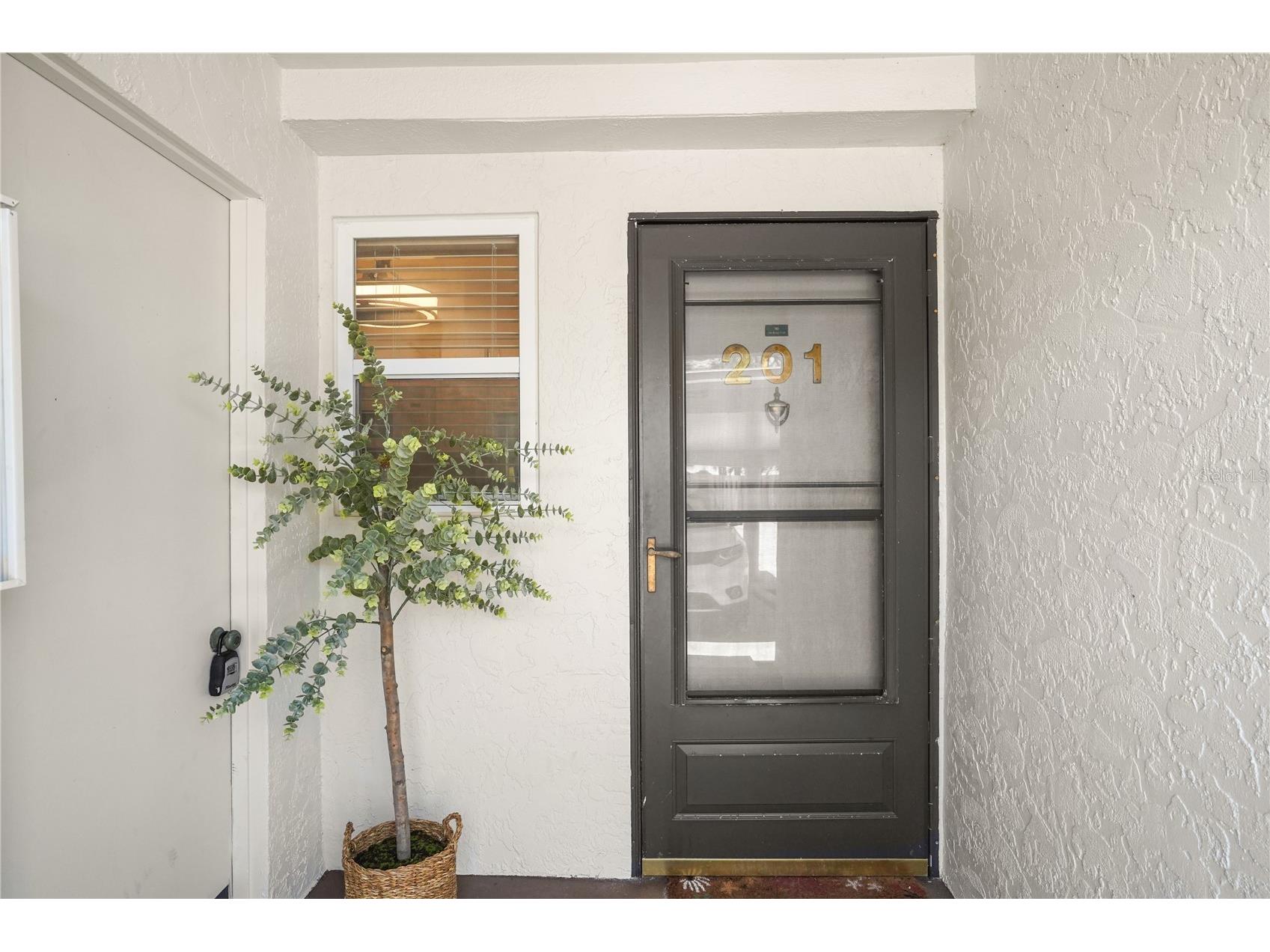 5673 Midnight Pass Road #201 Sarasota FL 34242 A4694956 image2