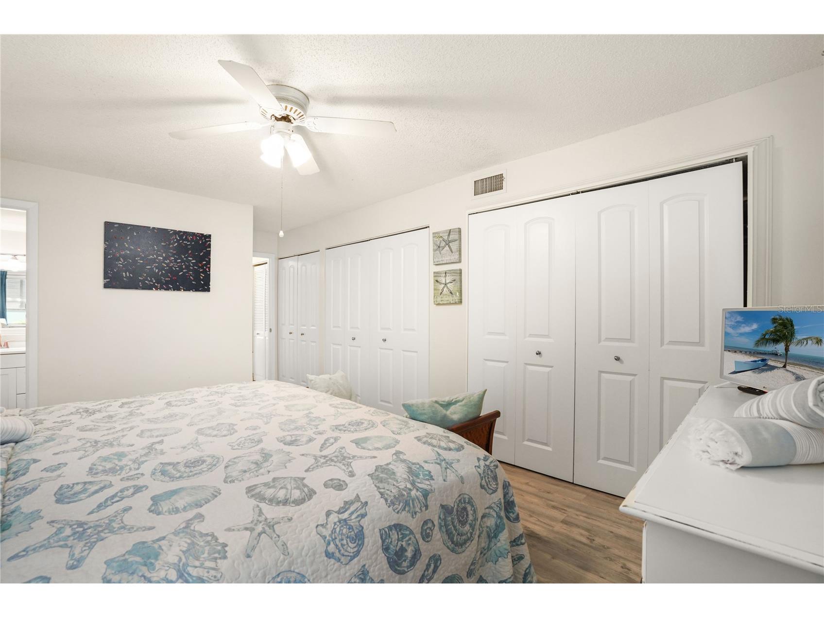 5673 Midnight Pass Road #201 Sarasota FL 34242 A4694956 image20