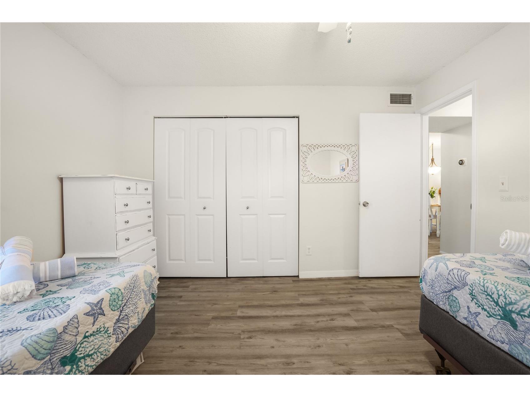 5673 Midnight Pass Road #201 Sarasota FL 34242 A4694956 image25