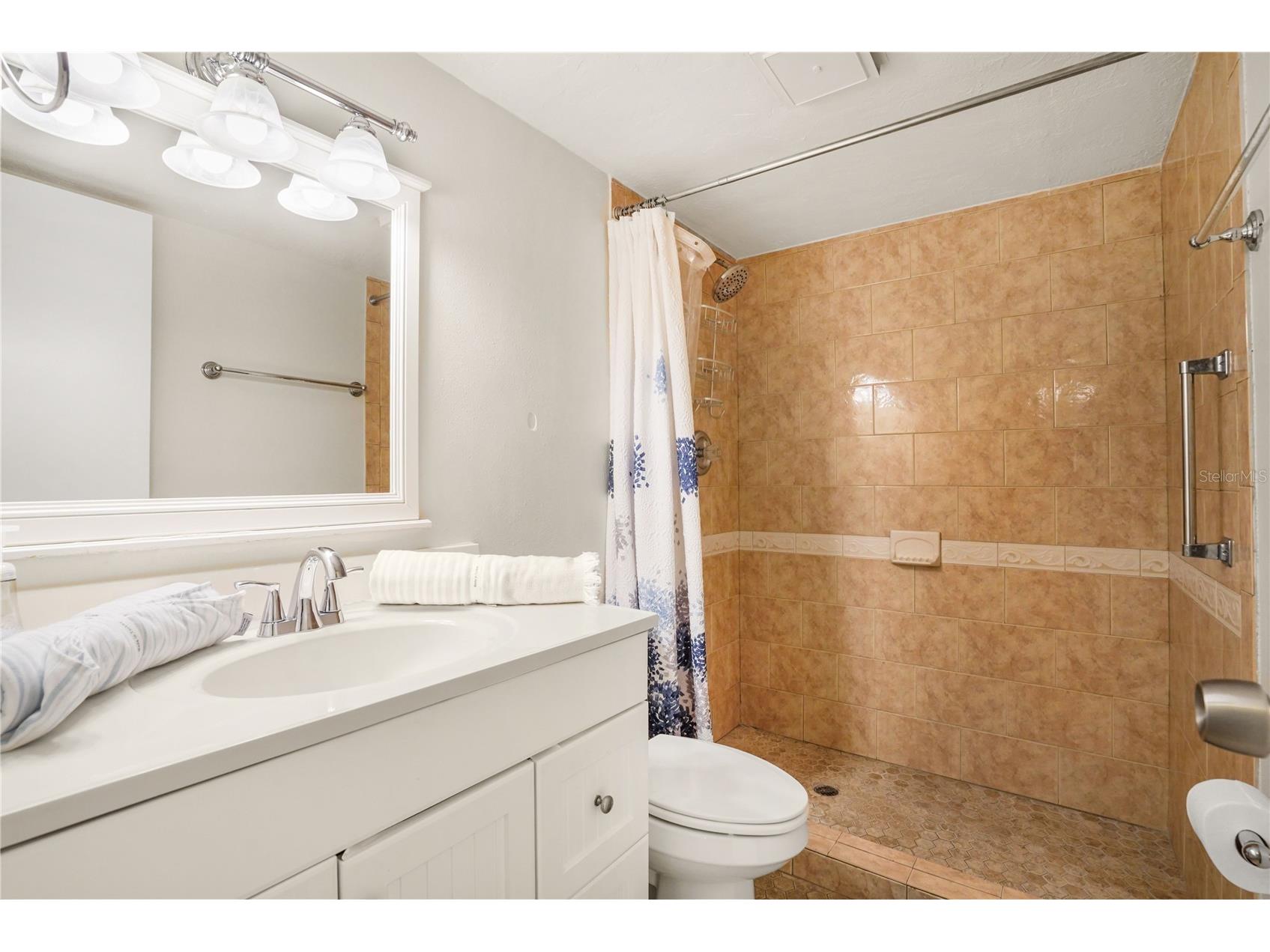 5673 Midnight Pass Road #201 Sarasota FL 34242 A4694956 image26