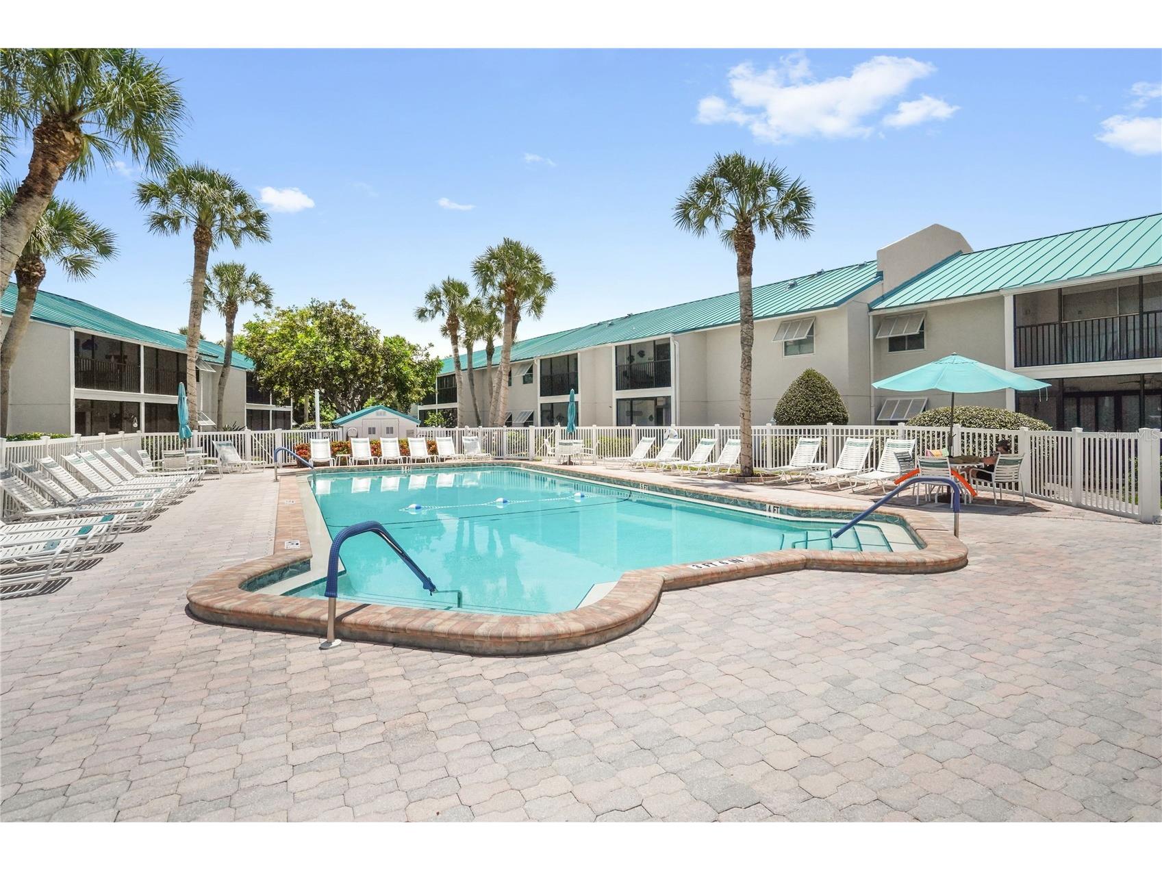 5673 Midnight Pass Road #201 Sarasota FL 34242 A4694956 image32