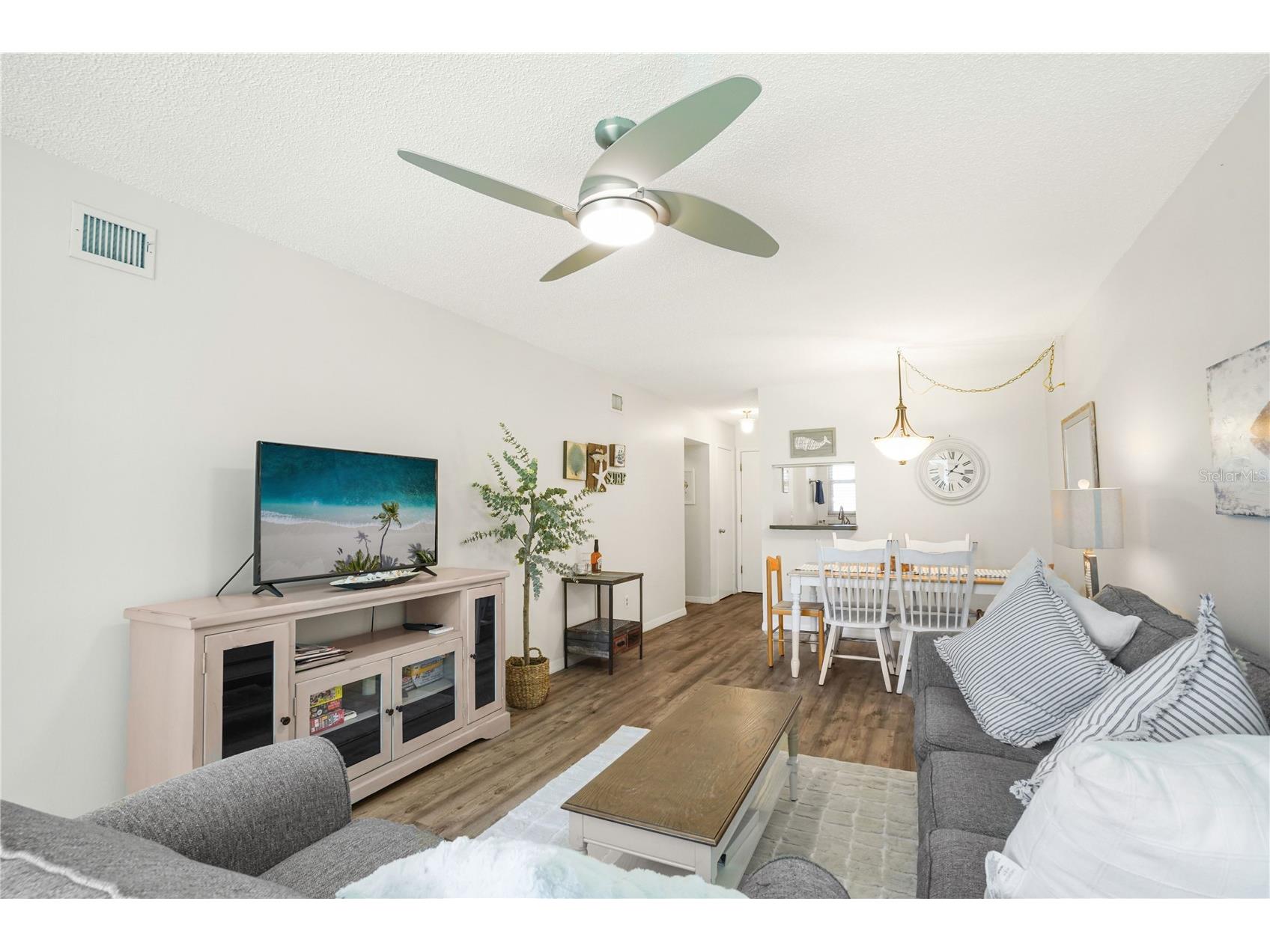 5673 Midnight Pass Road #201 Sarasota FL 34242 A4694956 image9