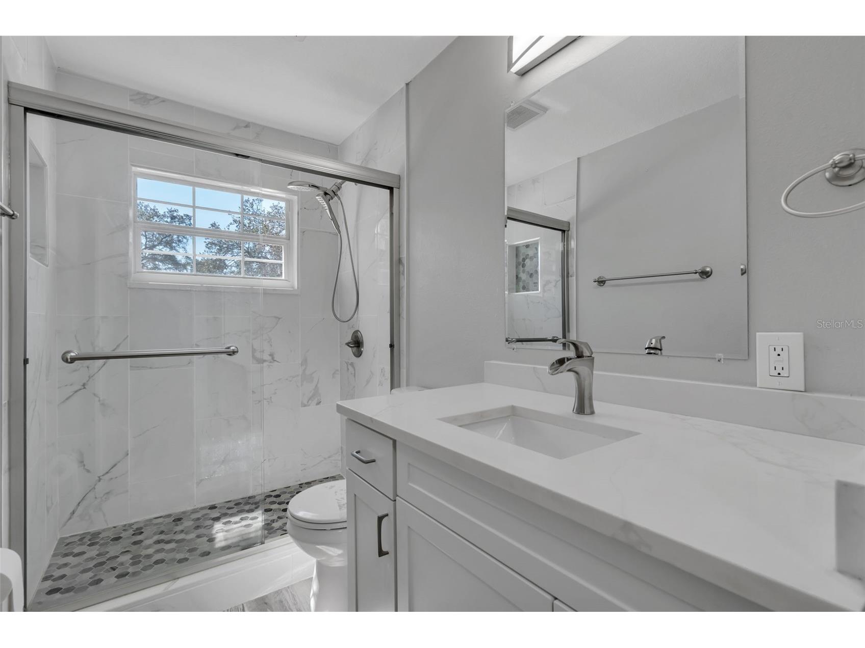 5674 Altec Court Orlando FL 32808 O6381483 image12