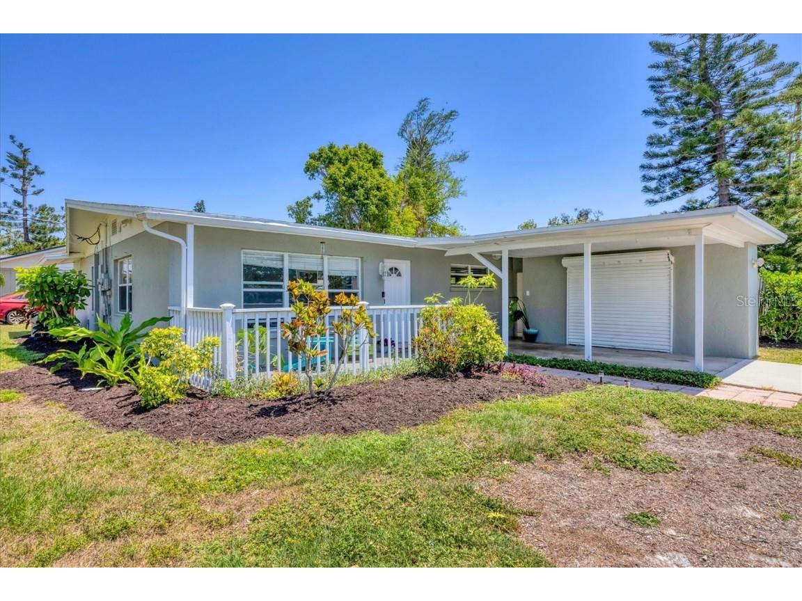 5675 Saint Louis Avenue Sarasota FL 34233 A4647917 image1