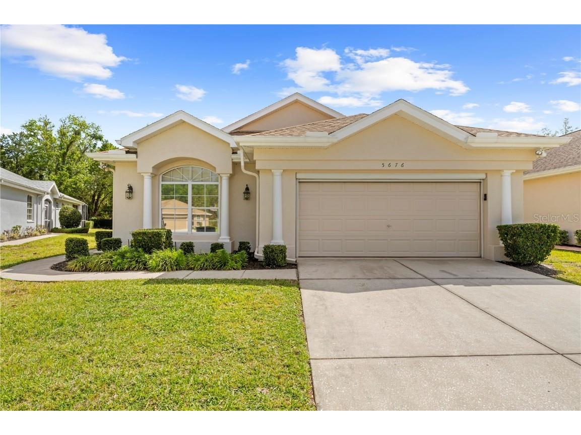5676 Legend Hills Lane Spring Hill FL 34609 W7874252 image1