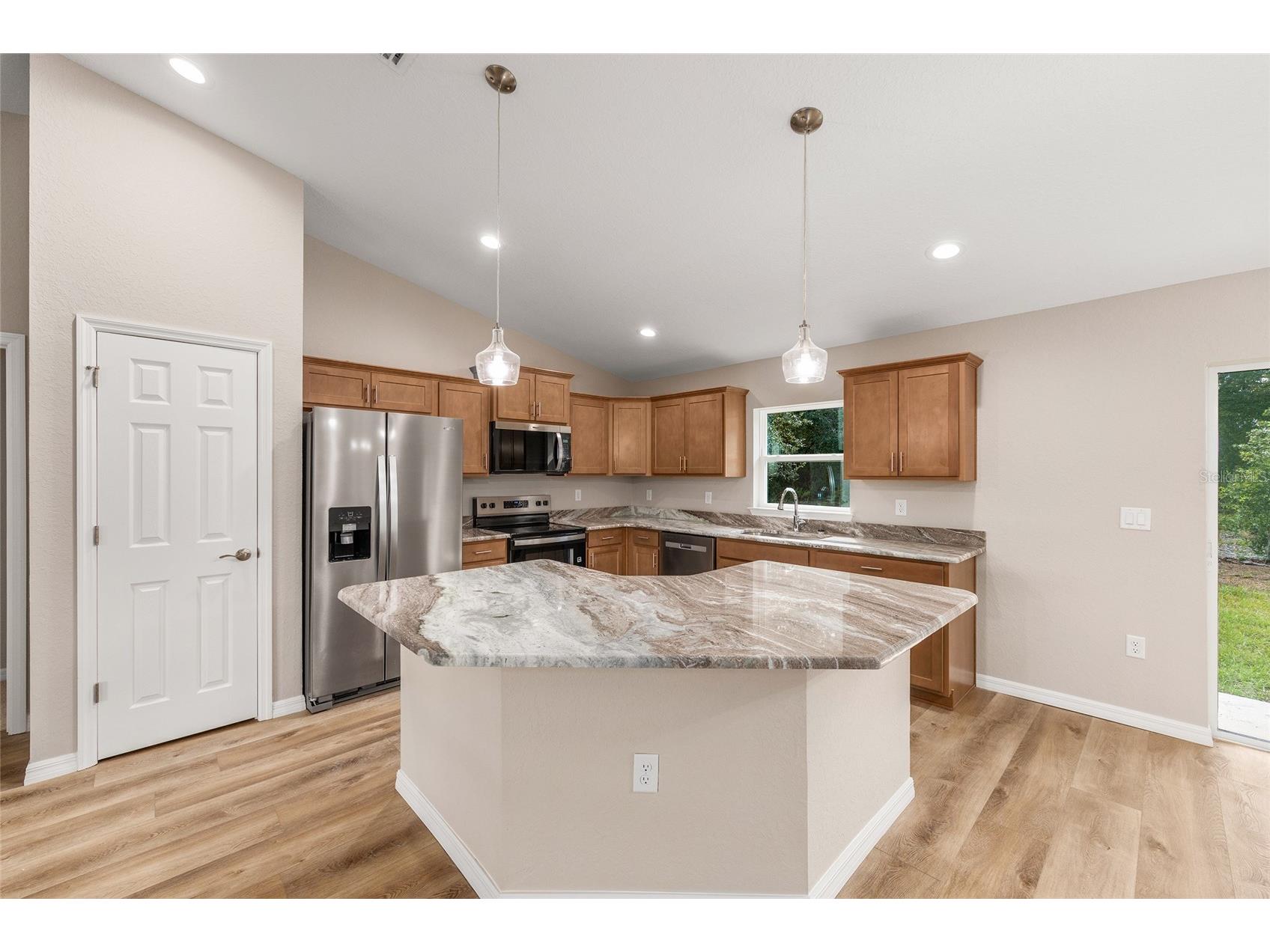 5676 N Summerfield Point Citrus Springs FL 34434 OM718053 image9