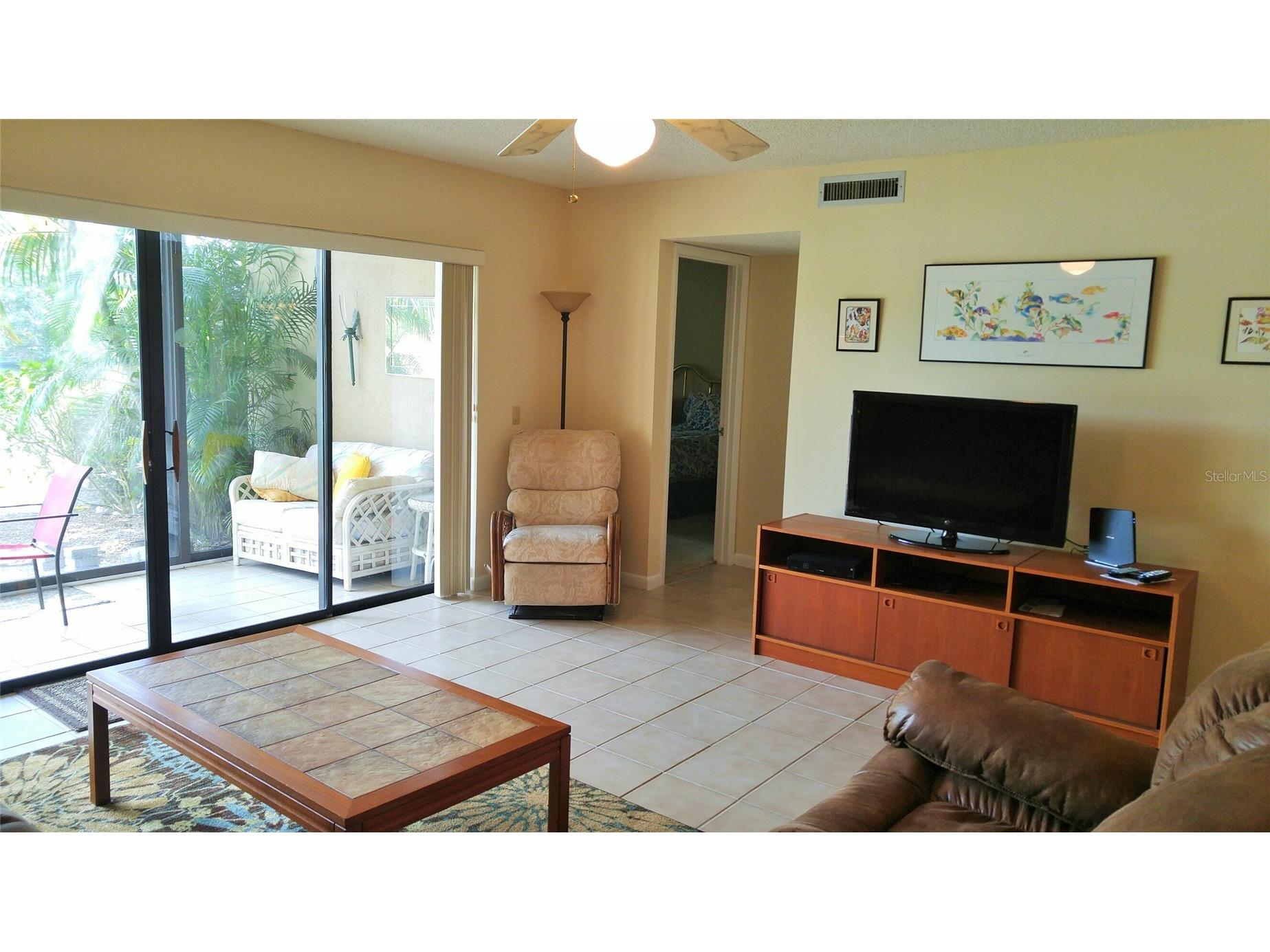 5677 Ashton Lake Drive #11 Sarasota FL 34231 A4687314 image2