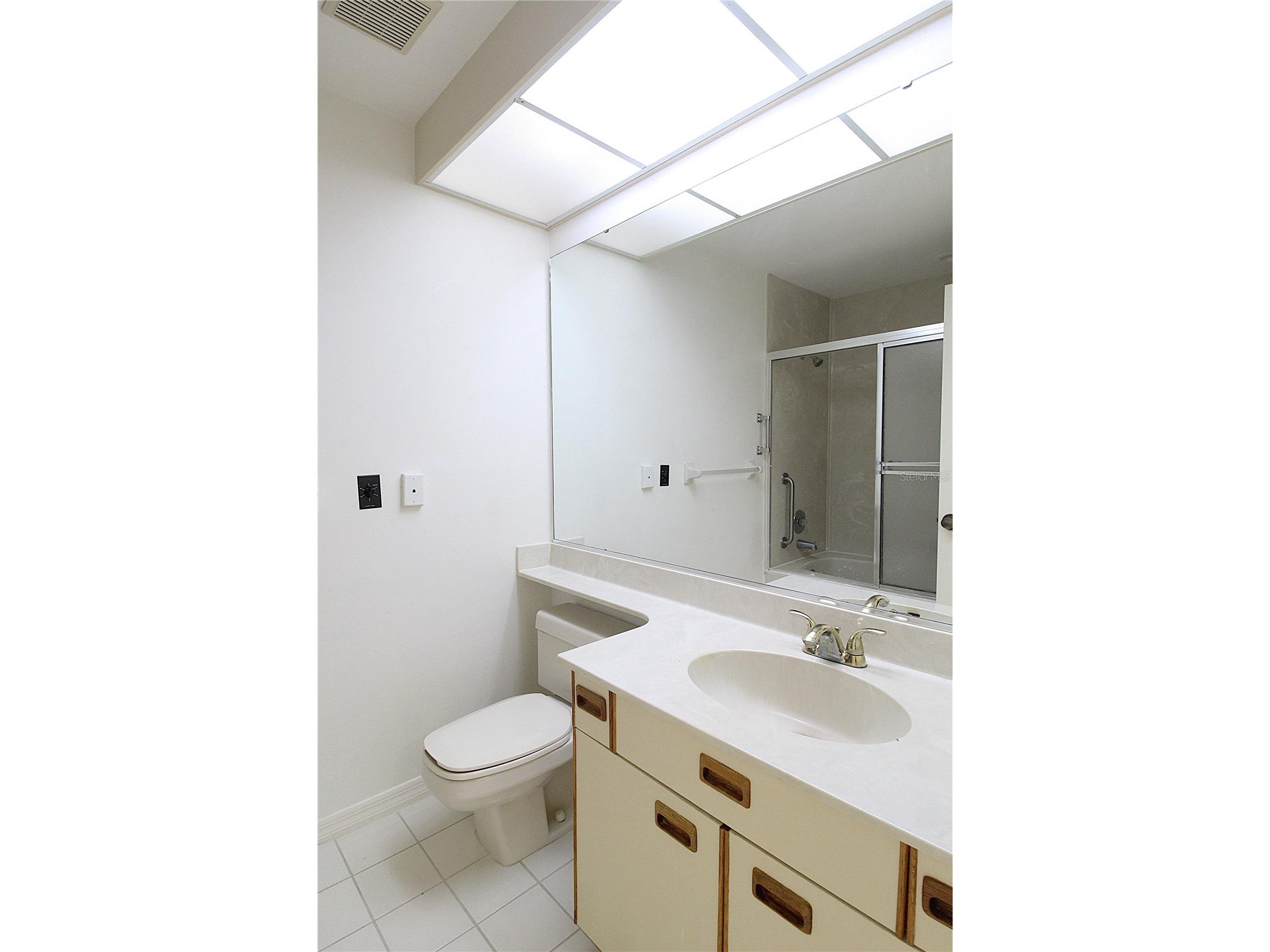 5677 Pipers Waite #41 Sarasota FL 34235 A4692798 image17