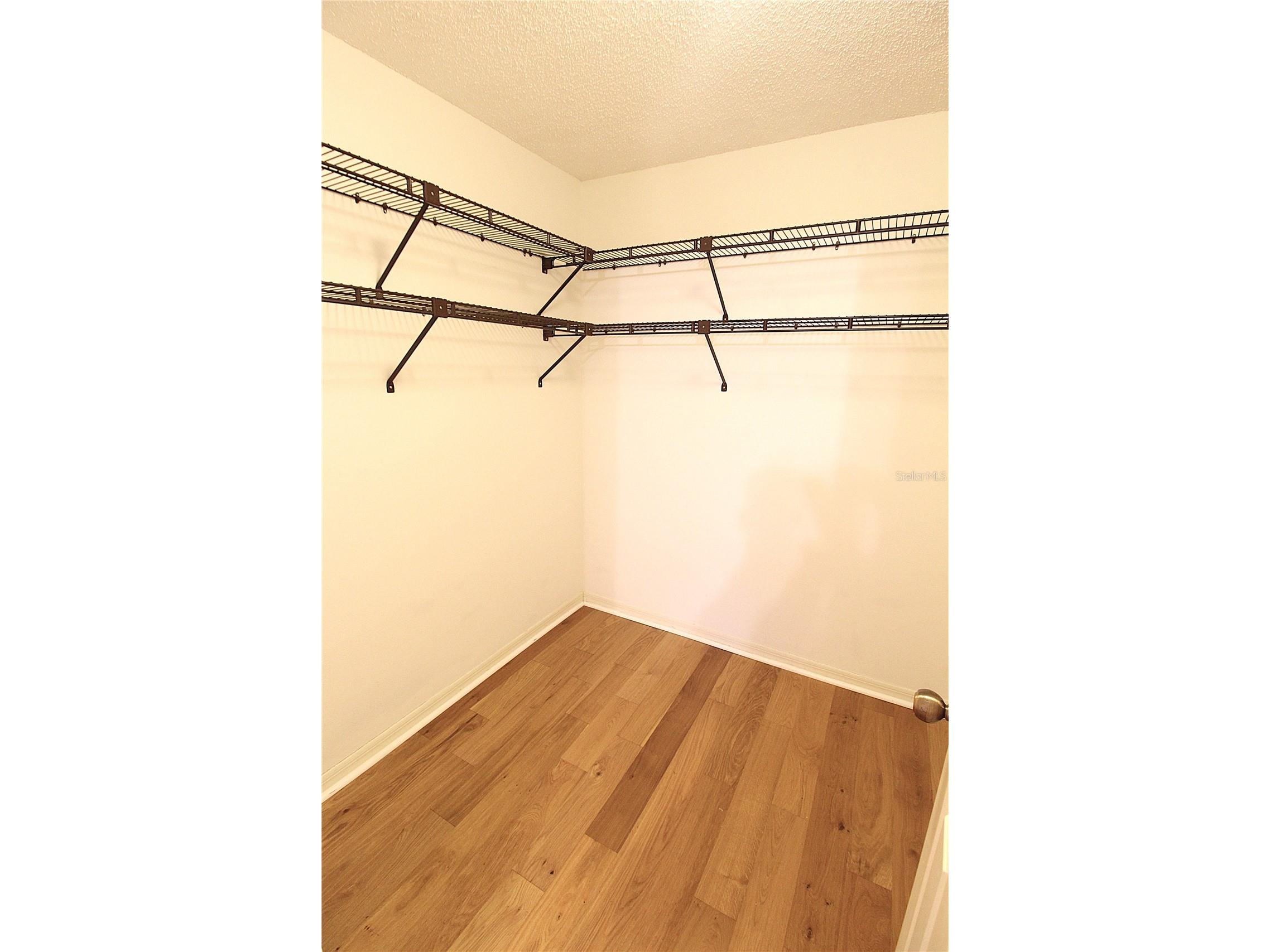 5677 Pipers Waite #41 Sarasota FL 34235 A4692798 image25