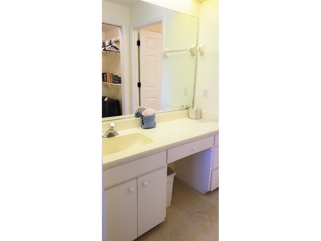 5678 Sheffield Greene Cir #76 Sarasota FL 34235 A4650917 image10