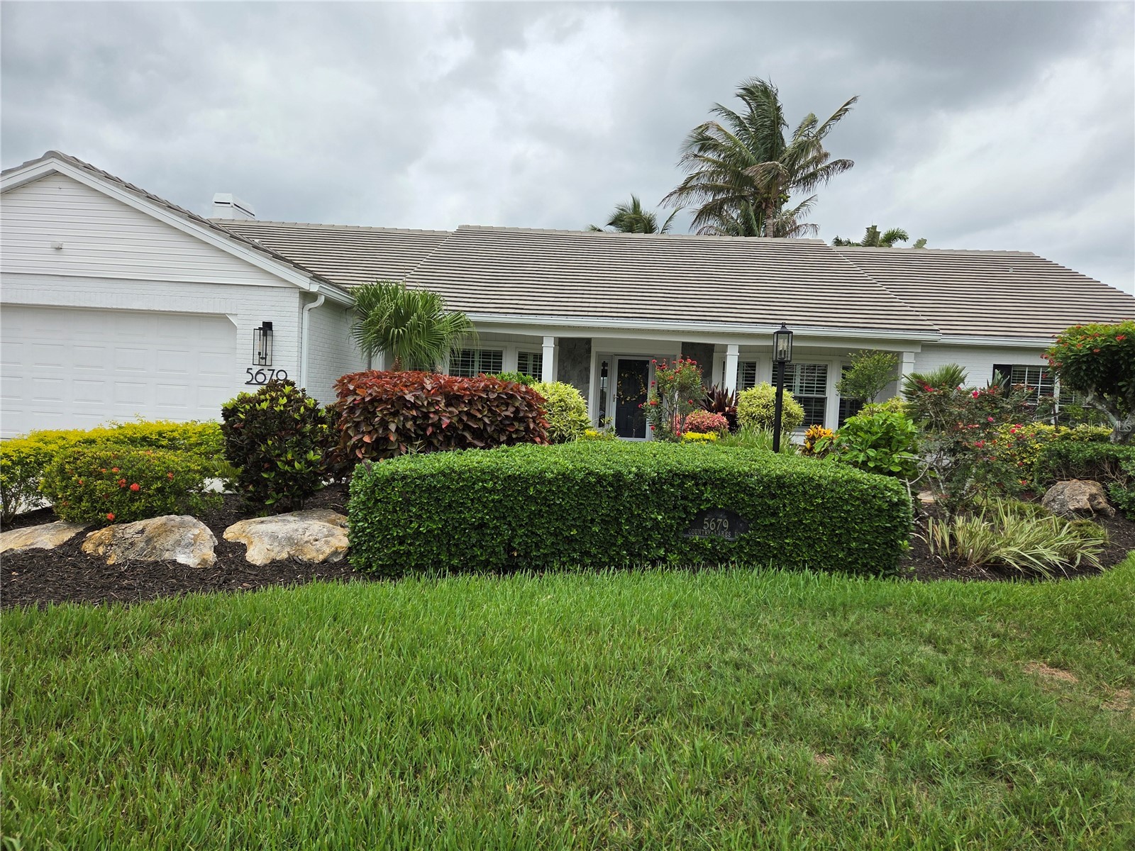 5679 Country Lakes Drive #7 Sarasota FL 34243 A4695502 image3