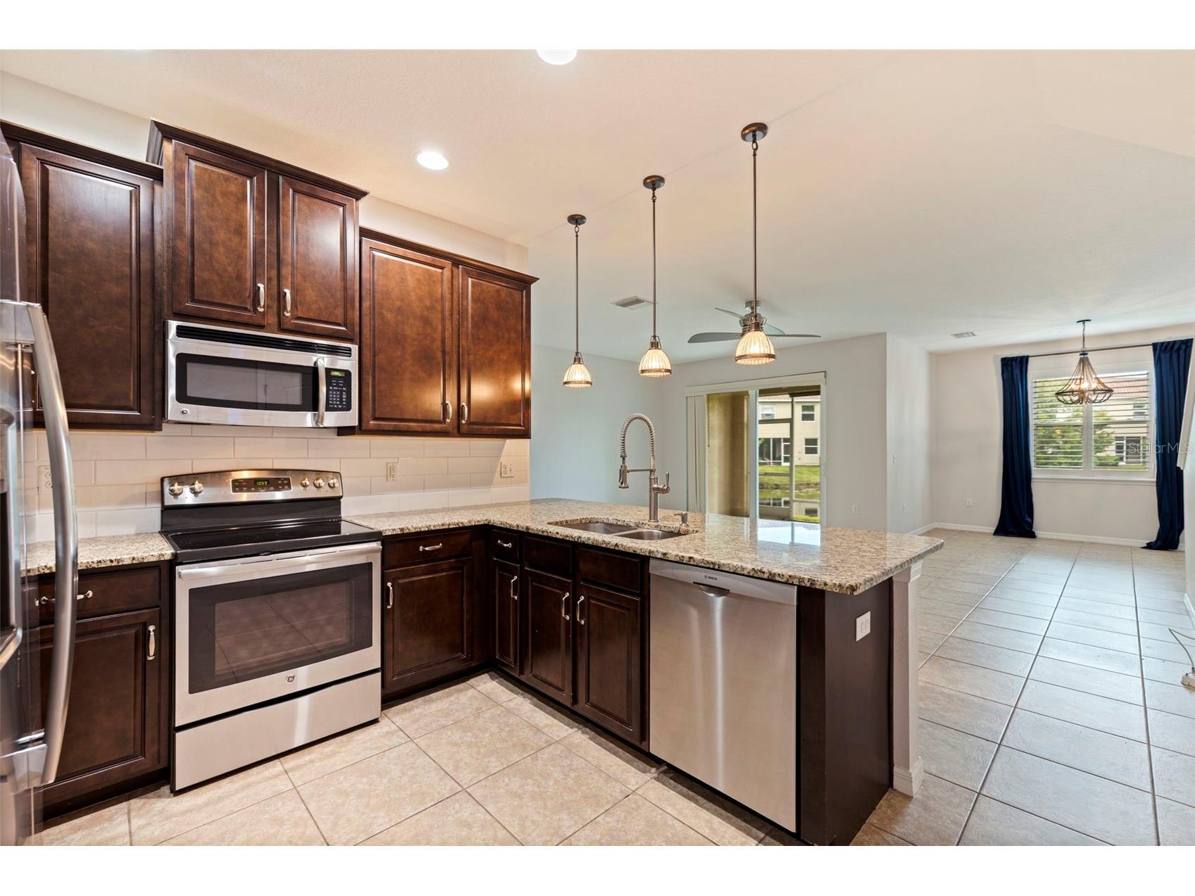 568 53rd Avenue N Saint Petersburg FL 33703 TB8507177 image11