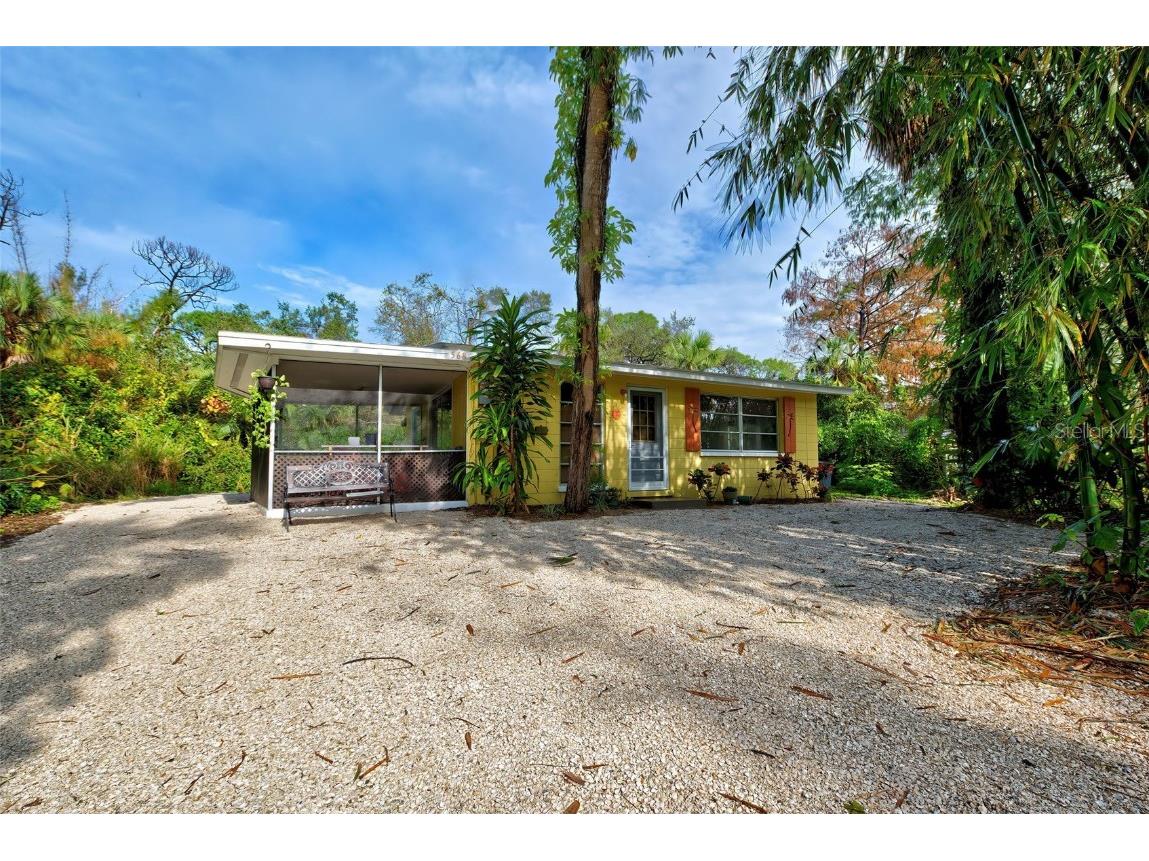 568 Artists Avenue Englewood FL 34223 D6134390 image1