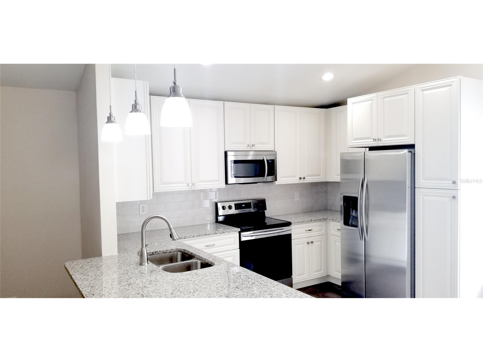 568 Carrigan Avenue Oviedo FL 32765 O6421257 image4