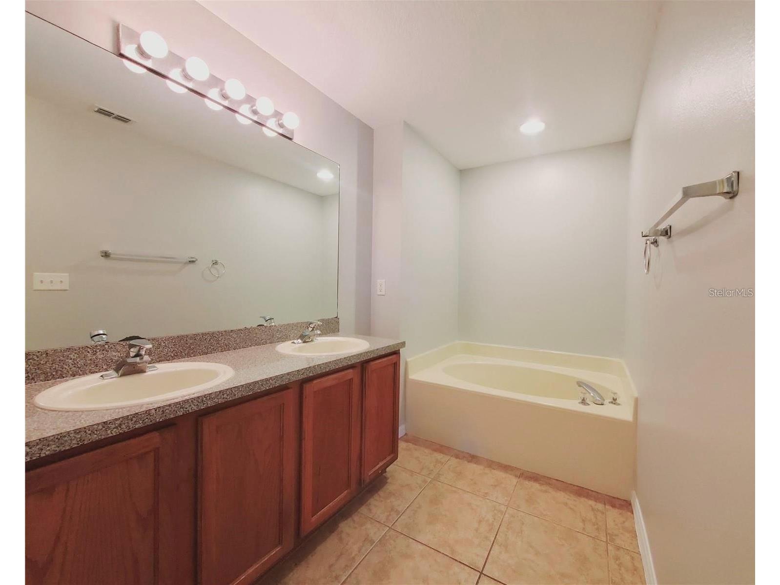 568 Kingfisher Drive Kissimmee FL 34759 O6403699 image11