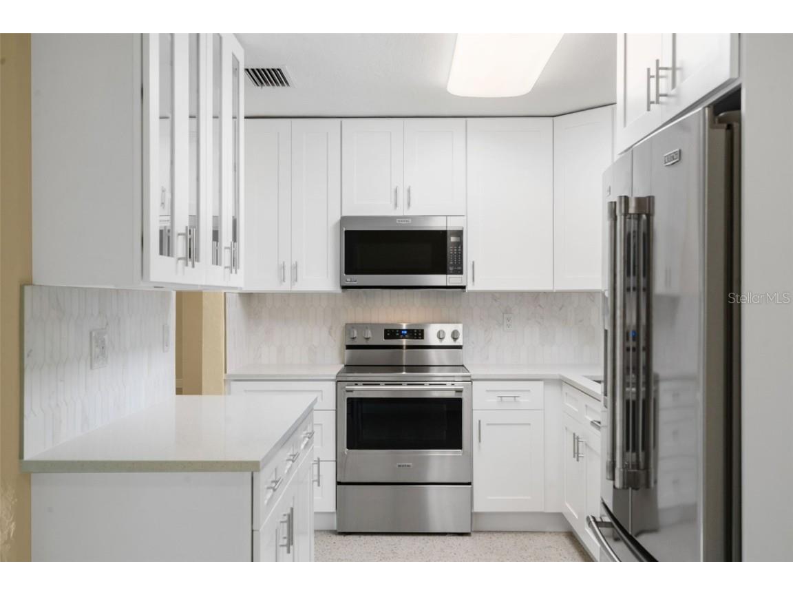 5680 Pershing Street NE Saint Petersburg FL 33703 TB8421021 image11