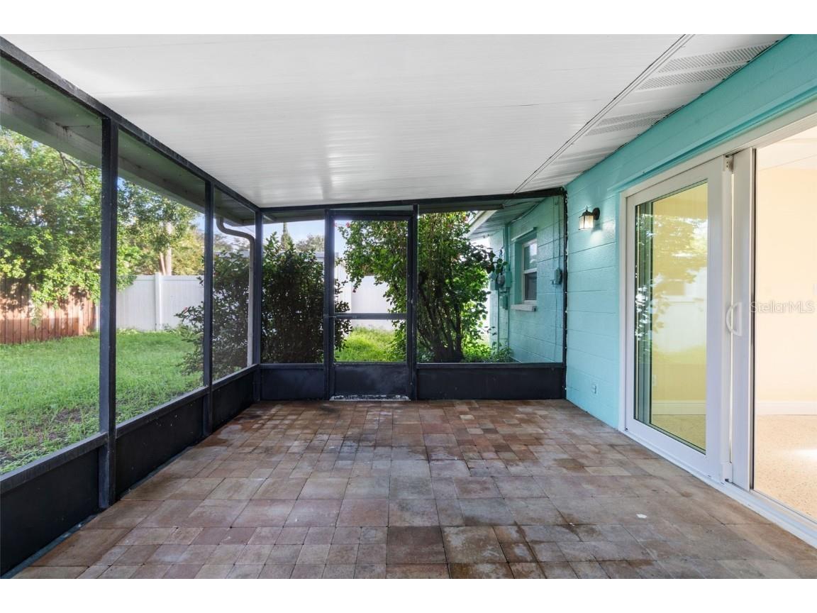 5680 Pershing Street NE Saint Petersburg FL 33703 TB8421021 image28